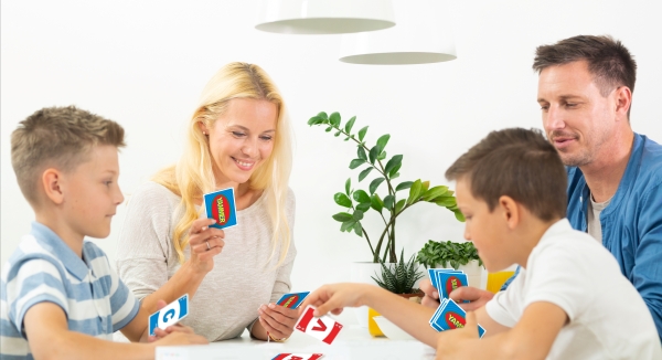 Family Playing Yammer Card Game